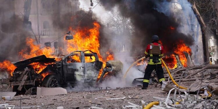 هجوم روسي على أوكرانيا يتسبب يمقتل 5 وإصابة 24