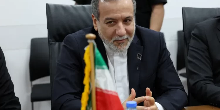 عراقجي.. إيران لا تريد توسيع الصراع لكنها ستدافع عن نفسها