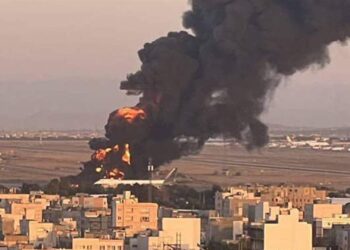 إسرائيل تقصف طائرة تزود بالوقود في مطار مشهد بشرق إيران