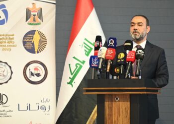 رئيس هيأة الإعلام والاتصالات يؤكد دعم الهيأة لتعزيز دور المرأة في المشهد الإعلامي