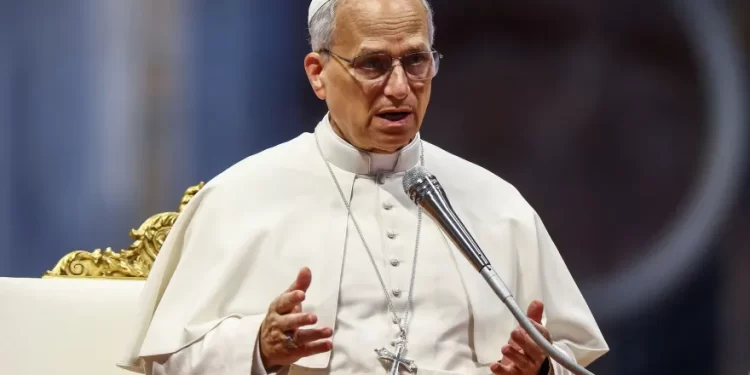 بابا الفاتيكان يناشد إسرائيل وإيران ويدعوهما للحوار ,,, “تحكيم العقل”