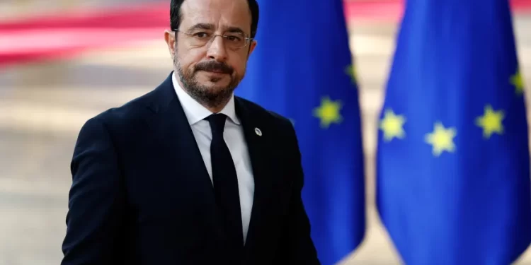 قبرص.. إيران طلبت منا نقــــل “بعض الرسائل” إلى إسرائيل