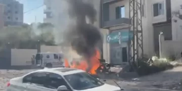 لبنان.. مقتل شخص باستهداف مسيرة لسيارة في بلدة كونين