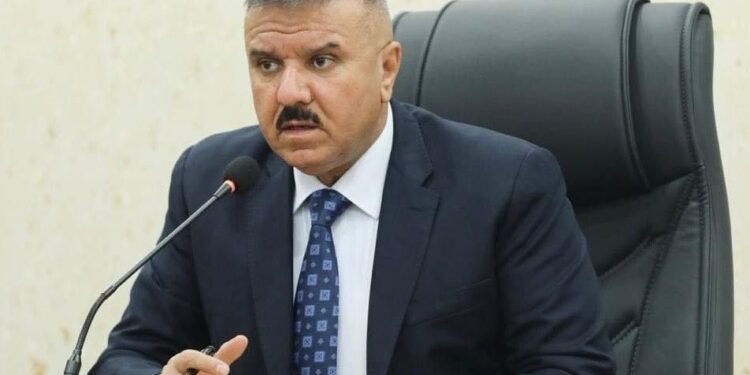 وزير الداخلية يؤكد اهمية تطوير المهارات الفردية لضباط ومنتسبي فرقة التدخل السريع