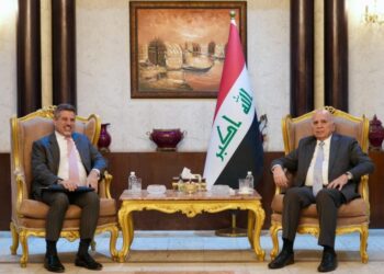 العراق يؤكد موقفه الثابت برفض استخدام أجوائه