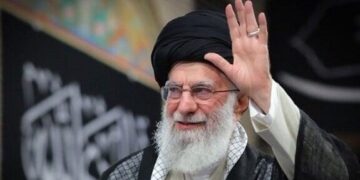 خامنئي يعلن انتصار إيران في الحرب