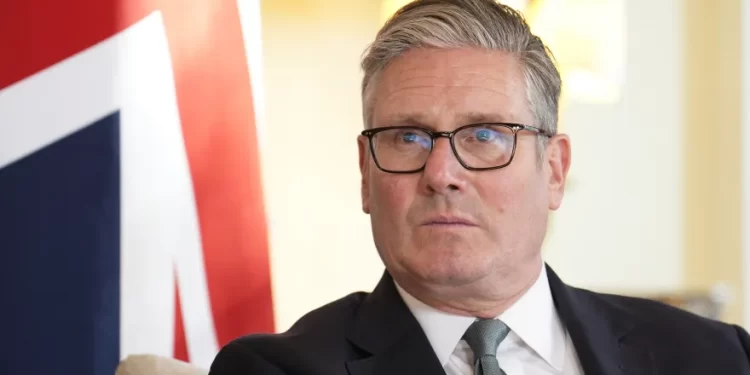 رئيس وزراء بريطانيا.. على إسرائيل وإيران العودة إلى وقف إطلاق النار