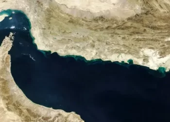 ايران.. البرلمان يوافق على إغلاق مضيق هرمز