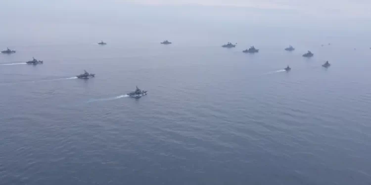 روسيا تحبط هجوماً على منشأة للنفط وتبدأ مناورات بحرية كبرى