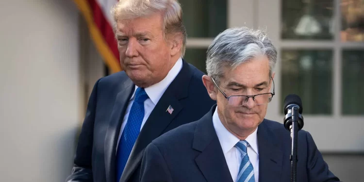 الرئيس الأميركي يطالب بخفض الفائدة إلى 1%