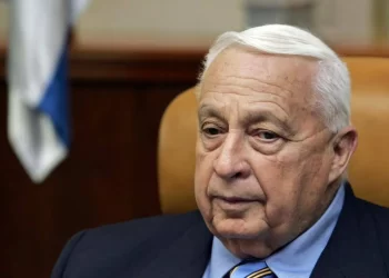 الموساد داخل إيران “مهّدت” لإسرائيل السيطرة على سمائها