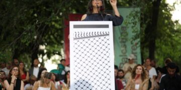 مسؤولة أممية تدعو إلى “حظر توريد الأسلحة” لإســـــرائيل