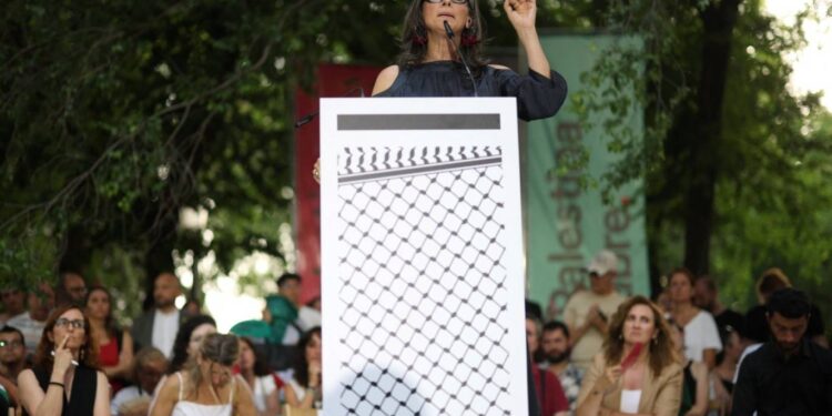 مسؤولة أممية تدعو إلى “حظر توريد الأسلحة” لإســـــرائيل