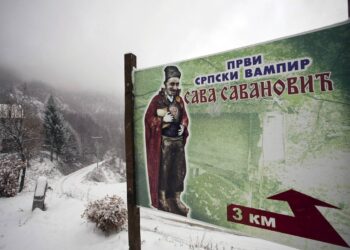 “موطن مصاصي الدماء” تائه بين صربيا ورومانيا