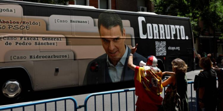 اسبانيل.. تغييرات في الحزب الحاكم بعد “فضيحة جنسية”