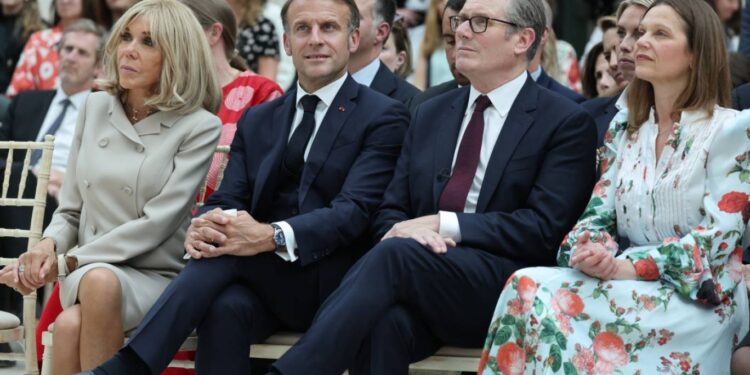 بريطانيا وفرنسا تؤكدان استعدادهما لـ”تنســــيق” ردعهما النووي