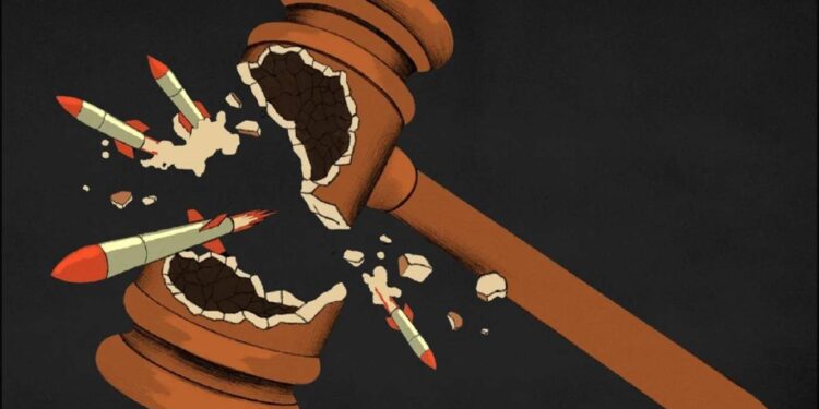 القوة تبطل الحق