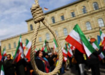 إيران تعدم عضوين بجماعة مجاهدي خلق
