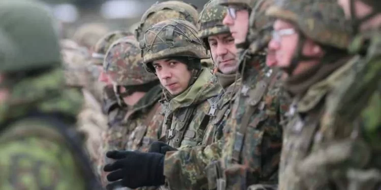 ألمانيا تبدأ مسيرة بناء جيش قوي… وتبني عقيدة قتالية