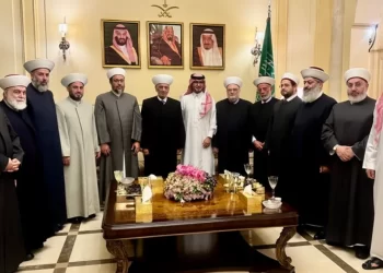 بخاري ودريان للمحافظة على “اتفاق الطائف” والإيجابية مع “الورقة الأميركية” للبنان