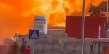 روما.. انفجار هائل بمحطة وقود يخلف عدداً من الإصابات