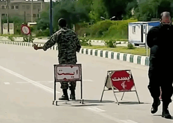 إيران.. هجوم مسلح يستهدف قاعدة للحرس الثوري
