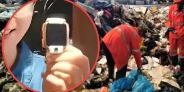 الصين.. إجبار عاملين على “نبش نفايات” بحثاً عن ساعة