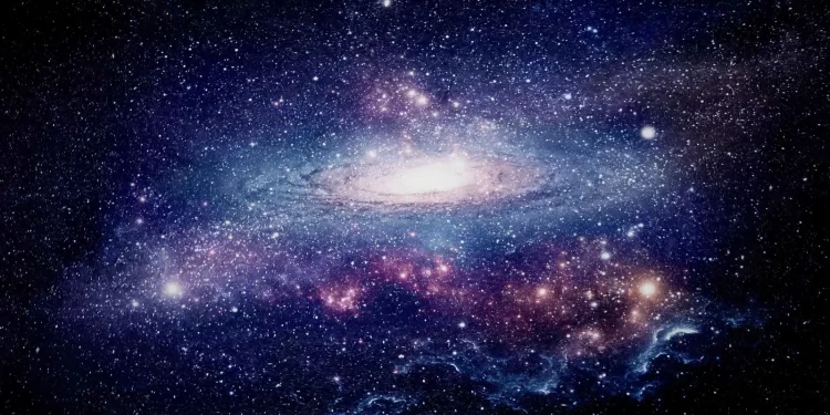 اكتشاف بنية كونية هائلة بكتلة 200 كوادريليون شمس