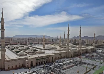 صحيفة لوموند.. “هل وضع النبي محمد “ص” حجر الأساس لــ”دولة سياسية دينية؟