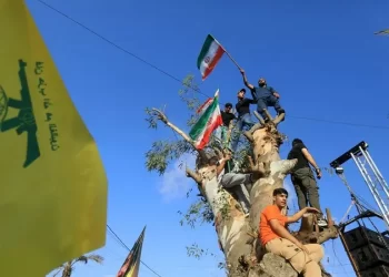 حزب الله يرفض تسليم السلاح وغضب داخل الدولة اللبنانية