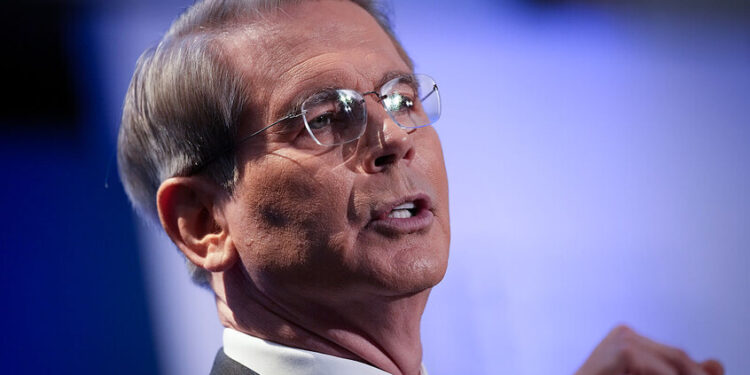 وزير الخزانة الأمريكي.. على ماسك أن يبقى بعيداً عن السياسة