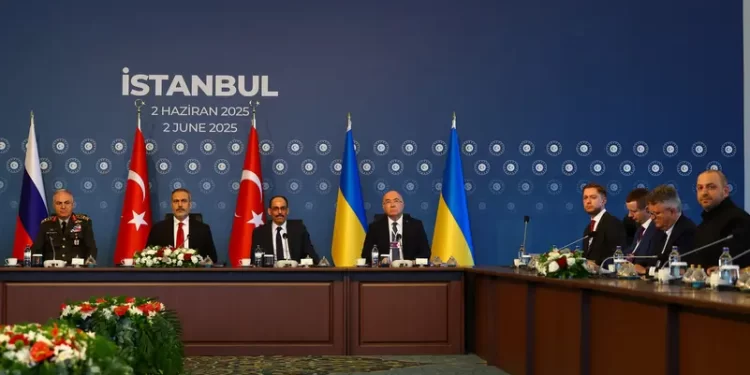 انطلاق محادثات (روسية_أوكرانية) تنطلق في إسطنبول ,,, “ضغوط أميركية ومواقف متباعدة”