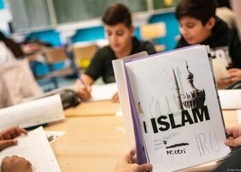 ألمانيا تــــدعو لــتدريس الدين الإسلامي في جميع مدارسها