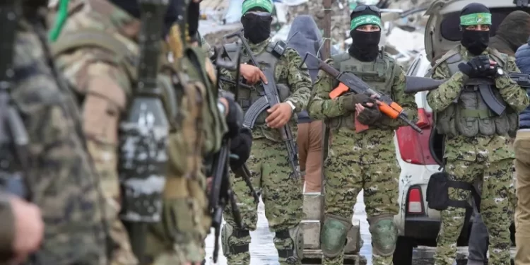 حماس تعلن موافقتها على إطلاق سراح 10 رهائن