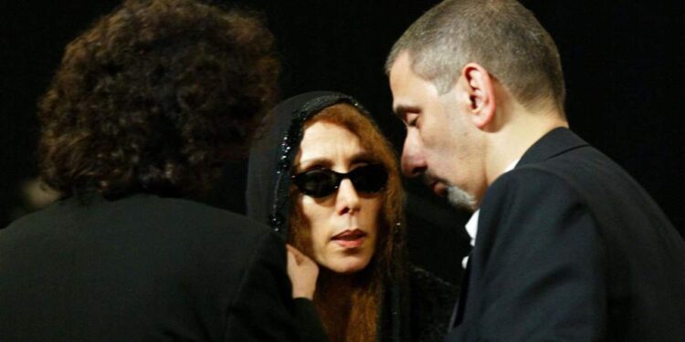 آخر صورة جمعت زياد الرحباني بوالدته فيروز