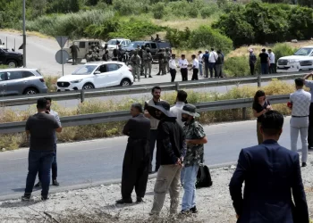 مقاتلو حزب العمال الكردستاني يبدأون تسليما رمزيا لأسلحتهم بالعراق