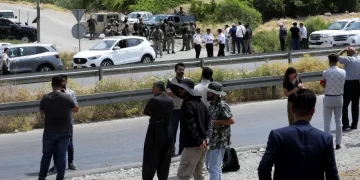 مقاتلو حزب العمال الكردستاني يبدأون تسليما رمزيا لأسلحتهم بالعراق
