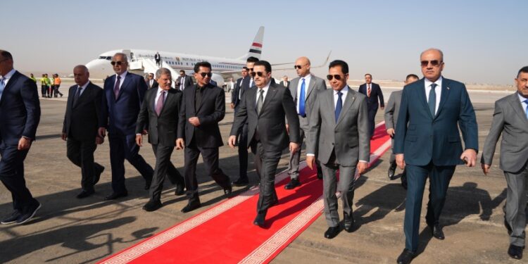 السوداني يفتتح مطار الموصل الدولي