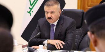 وزير الداخلية يترأس اجتماعاً أمنياً لبحث الاستعدادات لزيارة أربعينية الإمام الحسين (ع)