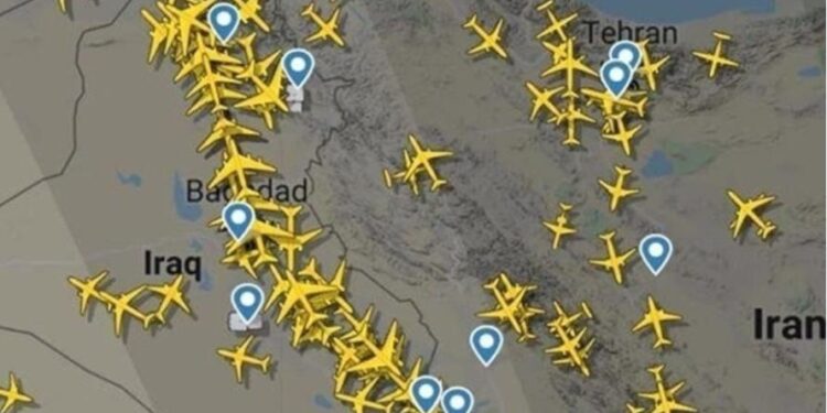 وزارة النقل: أكثر من 750 طائرة تعبر الأجواء العراقية يومياً