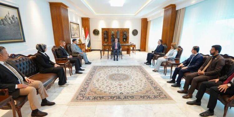 زيدان يستقبل رئيس اتحاد الحقوقيين العراقيين قاسم طعمة وأعضاء المكتب التنفيذي للاتحاد