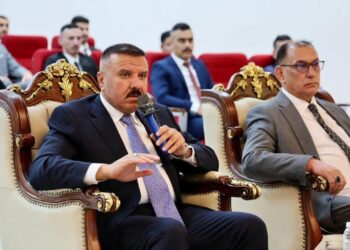 وزير الداخلية يزور مديرية الأمن السيبراني ويؤكد أهمية تعزيز أمن المعلومات وحماية البنى التحتية الرقمية