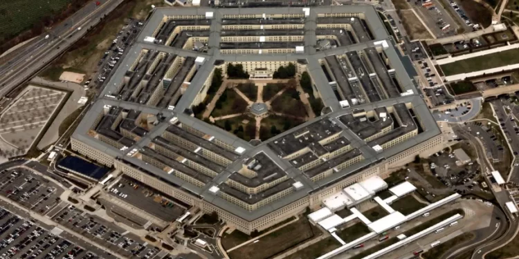 البنتاجون يدرس إنشاء “شبكة دفاع سرية” في الفضاء عبر “ستارلينك”