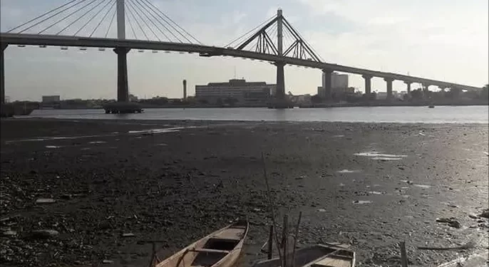 مساعدات إنسانية تُرسل إلى أغنى مدينة نفطية في العراق.. مفارقة البصرة تُحرج الجميع – عاجل