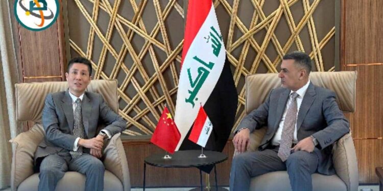 محافظ البصرة يبحث مع السفير الصيني تعزيز التعاون المشترك في مجالات الطاقة والبنية التحتية