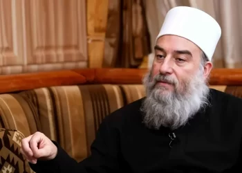 الزعيم الروحي للدروز يعلن الاســــتمرار بالقتال ضد الجيش السوري