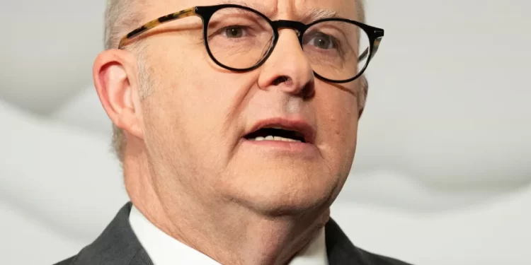 رئيسا وزراء أستراليا وبريطانيا يناقشان أزمة غزة وسط تحركات للاعتراف بدولة فلسطينية