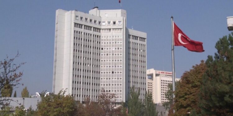 تركيا تُعزّي العراق بضحايا فاجعة الكوت