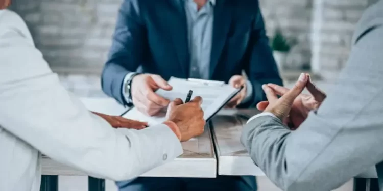 قانون جديد يمنـــــح الأثرياء “إعفاءً ضريبياً ضخماً” لما بعد الوفاة