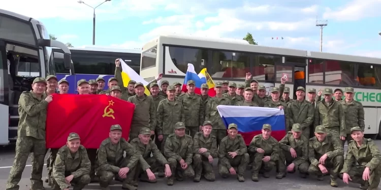 روسيا وأوكرانيا تتبادلان رفات عدد من ضحايا الحرب بين الجانبين